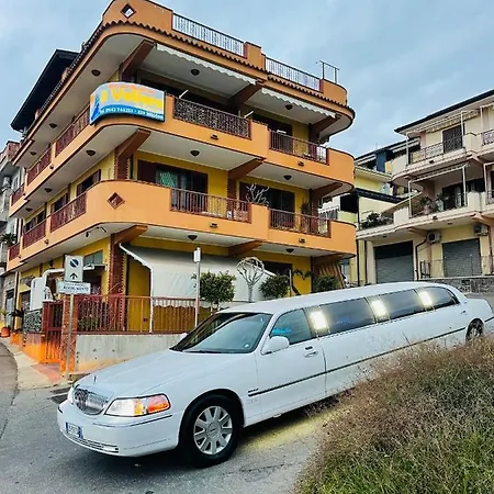 Il Veliero ベッド・アンド・ブレックファスト ロッカルメーラ