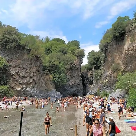Il Veliero Roccalumera